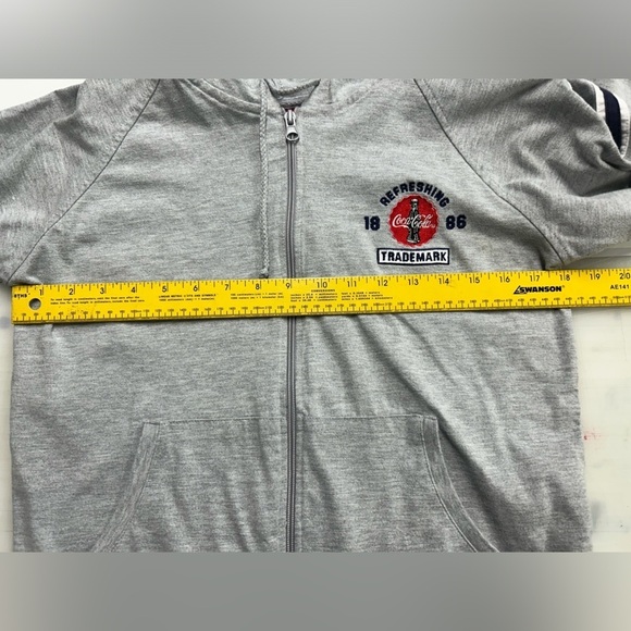 Coca Cola Brand Gray Hoodie embossed Refreshing 1886 Trademark Boys Size‎ XL - Picture 11 of 12